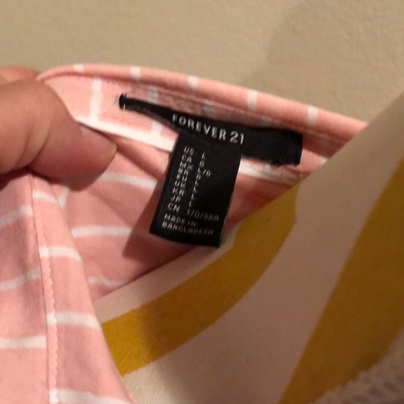 Pink button up large - Picture 3 of 3